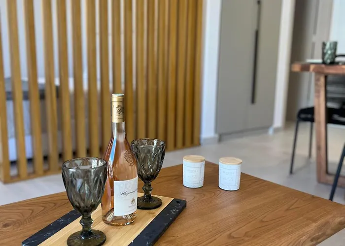 Adam's Luxury Loutráki